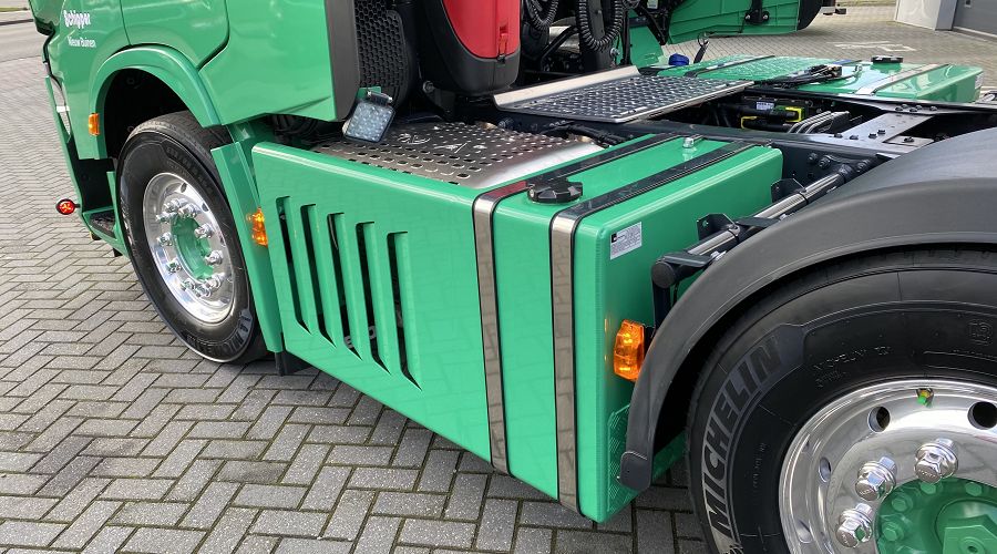 Iveco S-Way 6x2 trekker met 750 liter brandstofcapaciteit