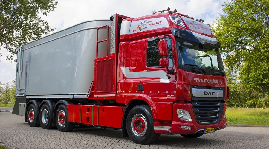 DAF CF450 FAQ met SB brandstoftanks en zijskirts