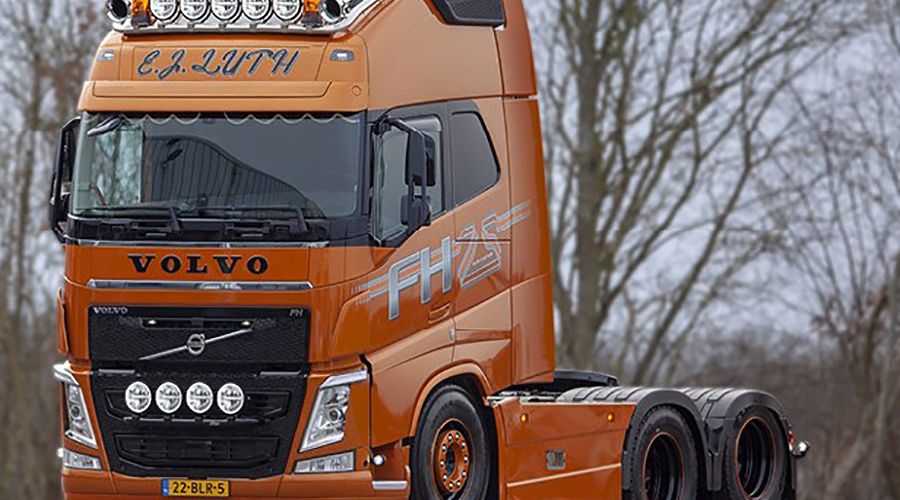 Luth kiest voor de Volvo FH 25 Year special Edition.